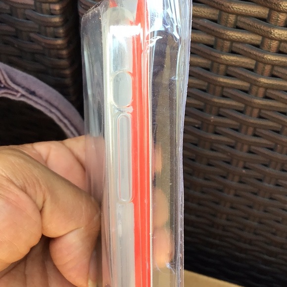 NEW IPHONE CASE - Picture 6 of 7